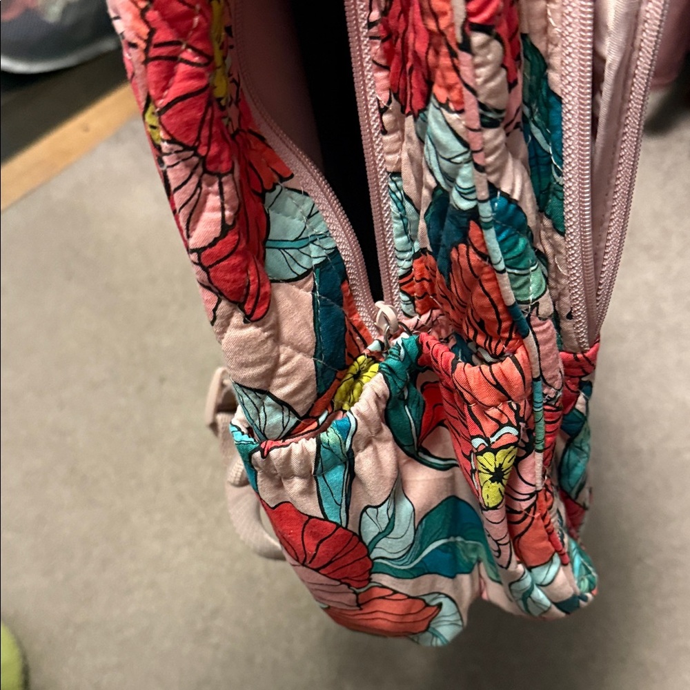 Brand new with tags Vera Bradley Vibrant Floral Backpack in Coral and Teal - Picture 6 of 7